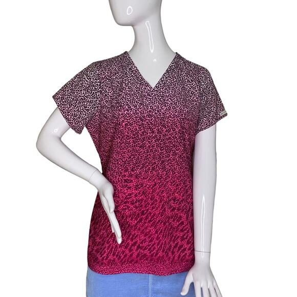 Med Couture Tops - Med Couture Scrub Top Sky High Animal Print Front Patch Pockets V-Neck Size M